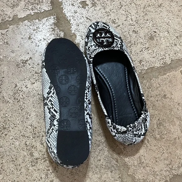 Tory Burch Snake Flats Size 8 black and white - Picture 2 of 14